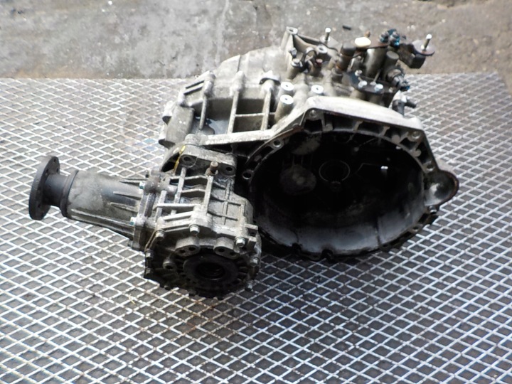 Boîte de vitesses REDUKTOR 4X4 HYUNDAI SANTA FE II 2.2 CRDI 430003B030