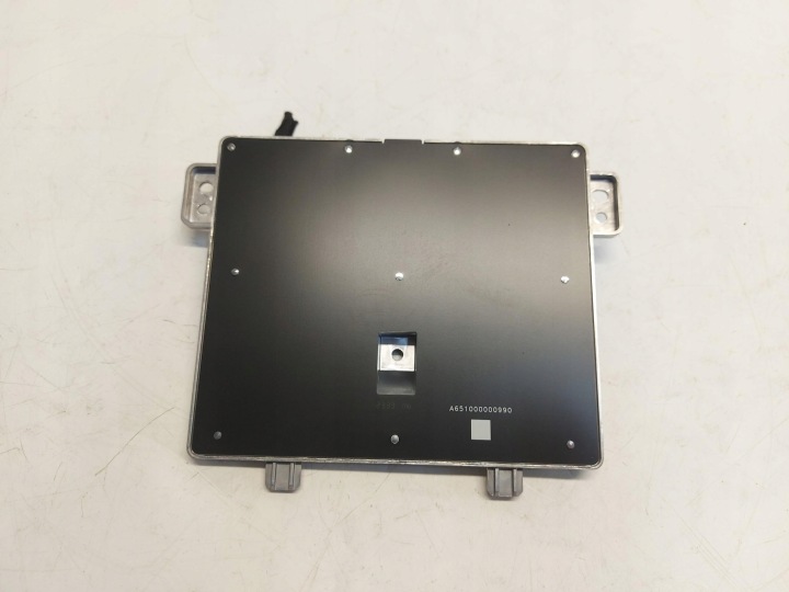 TESLA MODEL Y 2024r LADOWARKA INDUKCYJNA 1755100-10-D