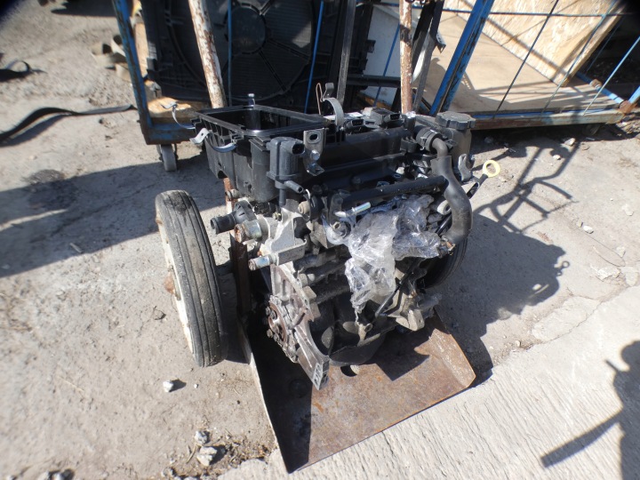 engine pillar 1.0 VTI TOYOTA AYGO C1 108 II 14--> 1KR-B52