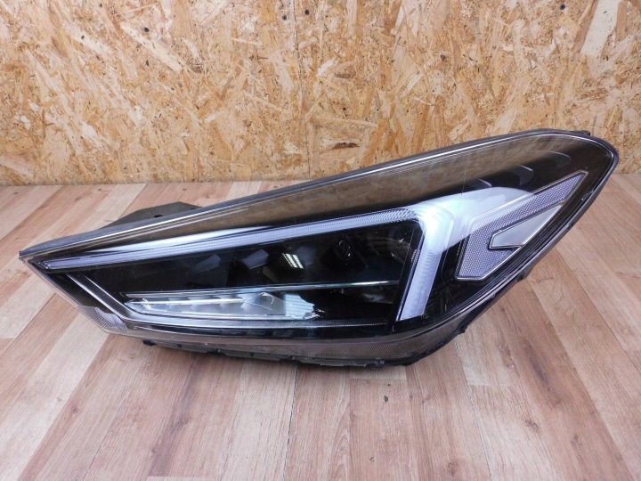 Hyundai Tucson III 2018-2020 LIFT Licht links vorne vorne links
