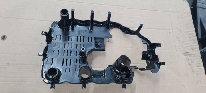 A3 S3 8V einsatz MISKI oil OLEJOWEJ 2.0 TFSI 06K103138P VW AUDI