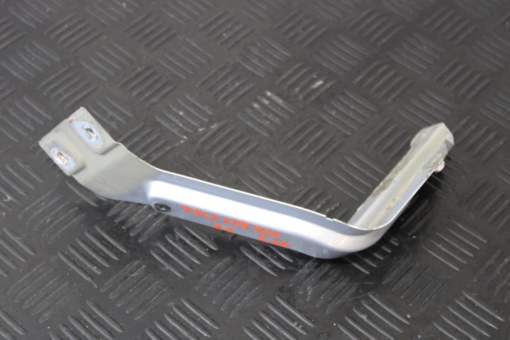 étrier aile droite avant 1T0821136C VW TOURAN 1T3 1T0 LIFT