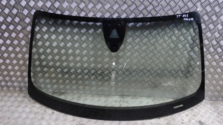 PROZOR PREDNJA AUDI TT 2014R ORIGINAL KAMERA 1