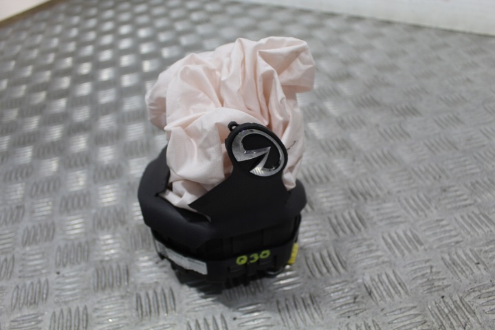 AIRBAG VOLANT WYSTRZELONA INFINITI Q30