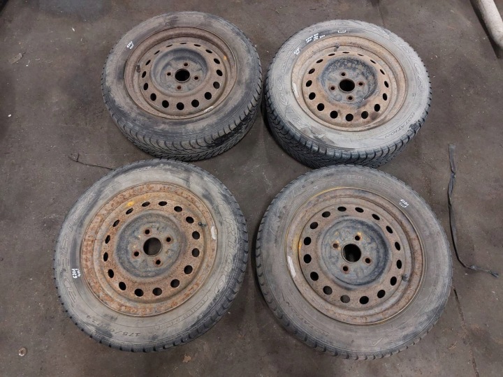 gume zimske 4 SZT 175/65R14 2017R DEBICA FRIGO 2