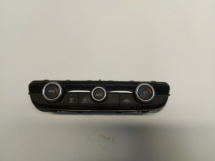 Opel Mokka-E II B Panel bouton déshumidificateur d'air conditionné 9842665880