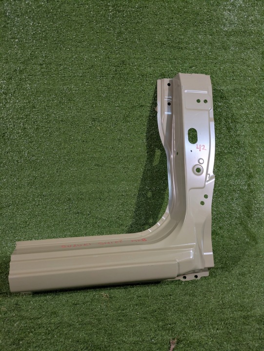 threshold right pillar SUZUKI SWIFT MK8 NR.42