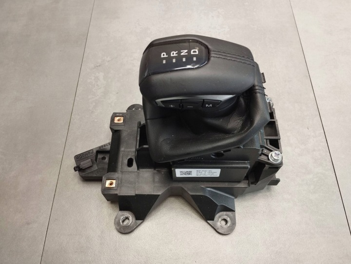 Volkswagen Amarok II Schalthebel Schaltkulisse getriebe MB3P7P427GFW