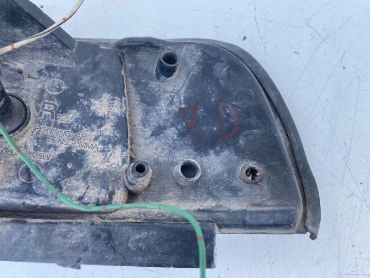 Front right indicator lamp TOYOTA COROLLA ( E10 ) 082121556 1.3L 9