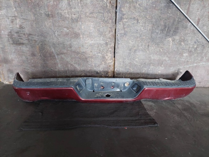 pare choc arrière RAM 1500 et LIFT PRV