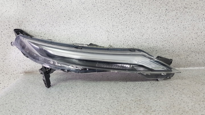 NISSAN JUKE II 2018 - right LED light D 9380