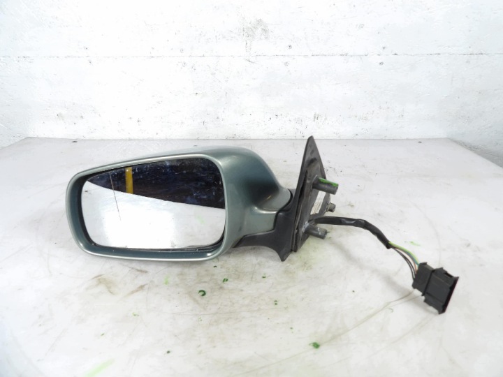 SKODA OCTAVIA e SPECCHIETTO RETROVISORE sinistro Elettricità 5 PIN E9010137 596
