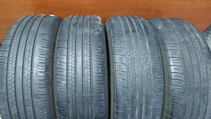 DUNLOP GRANDTREK PT30 225/60R18 gume ljetnje 6mm