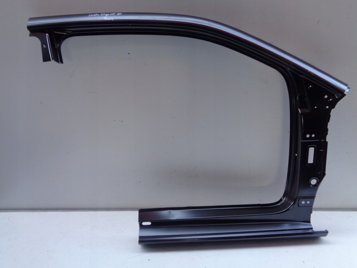 GARNITURE MOULURE MONTANT DROITE AVANT JUPE SKODA CITIGO 1ST 11- 3D