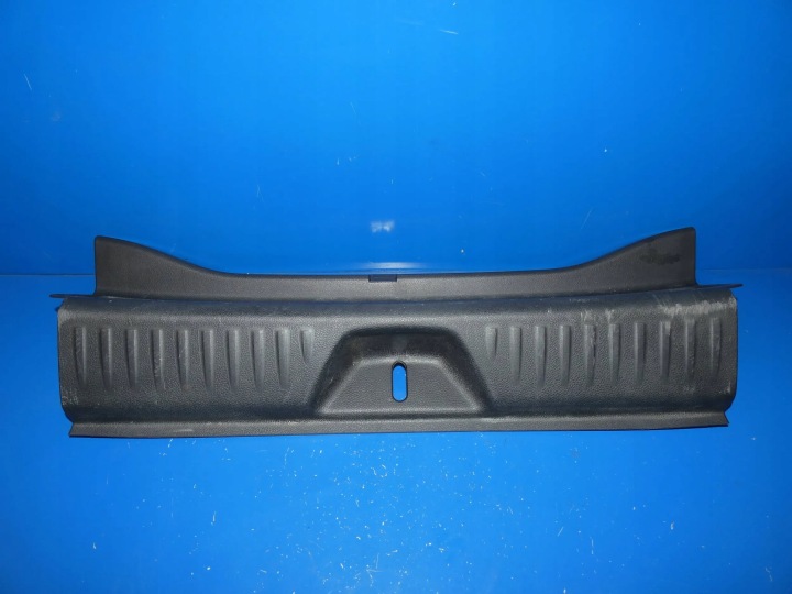 MERCEDES A KLASA W176 Couverture tablier moteur Jupes Porte coffre hayon Armature Arrière