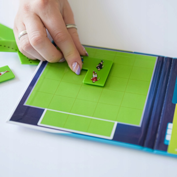 Настільна гра Smart Games Goool! IUVI Футбол М'яч Футбольний Гра Логічна — фото 10