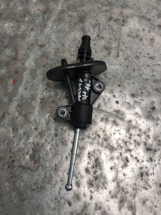 Pumpe der Kupplung OPEL MERIVA B LIFT 55565462