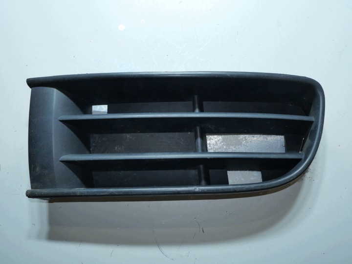 VW POLO lüftungsgitter der stoßstange links vorne 6Q0853665F