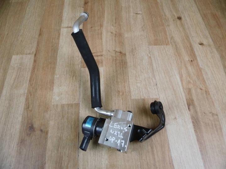 Lexus Toyota valve rozprezny of the air conditioning 88515-42110 447520-0270