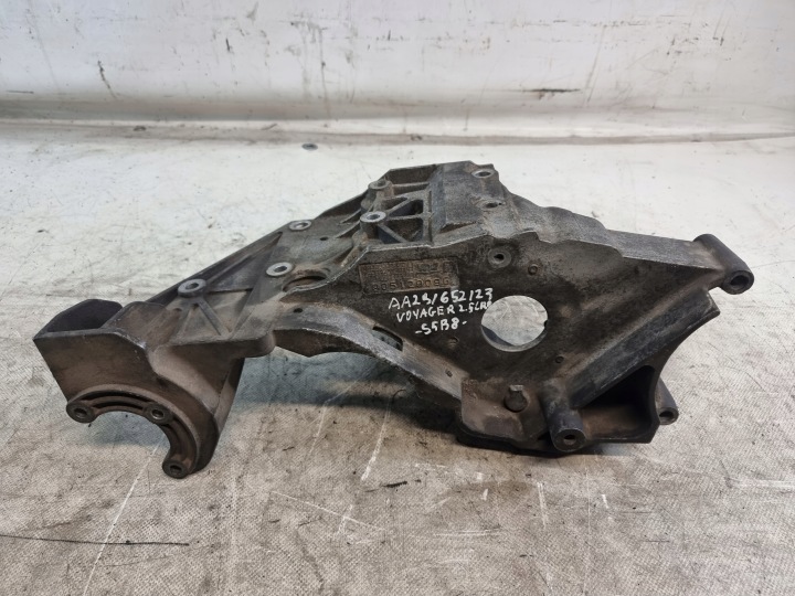 Stütze Dieselpumpe OE 90512909G CHRYSLER GRAND VOYAGER IV 2.5 CRD 01r