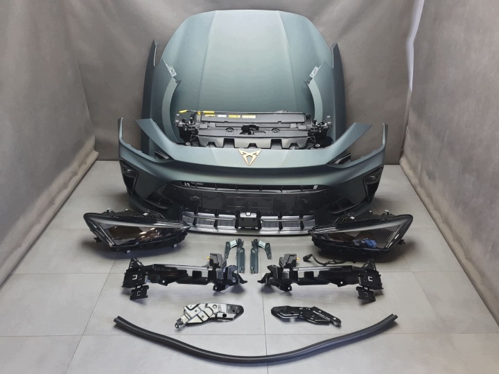 Cupra Leon IV LIFT Capot Pare choc Feux phare Armature LS7E 5FB941035A 5FB941036A