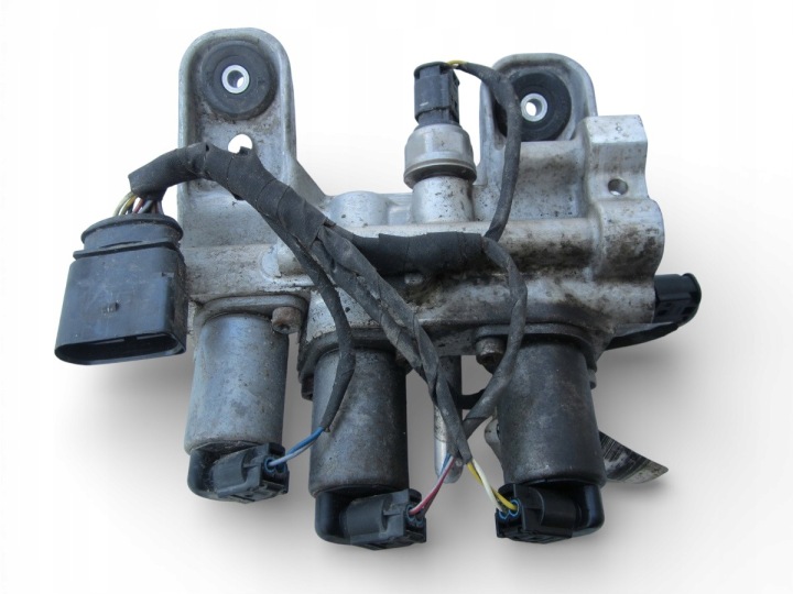 Blok Couvre soupape de la suspension Dynamic Porsche Cayenne S II 958 7P5 92A 4.8 V8