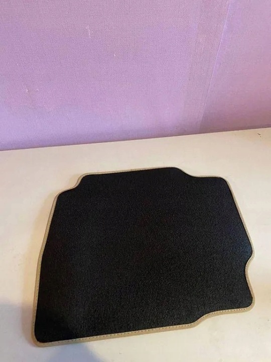 FORD MONDEO IV Set de tapis de berline (BA7) 7S7J130A88BB37TC essence 92kW 9
