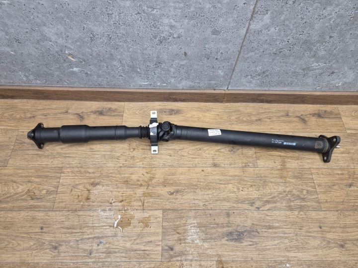 BMW F30 F31 F32 F33 F36 Antriebswelle vorne DIESEL 30D 35D X-DRIVE 8651301