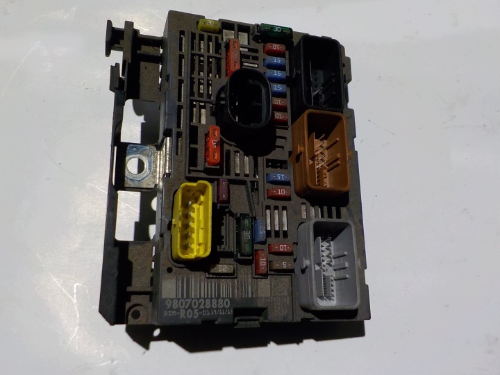 PEUGEOT PARTNER II modul BSM UCH 9807028880 R05
