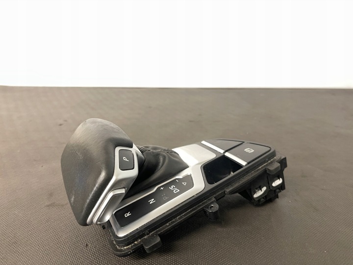AUDI A5 A4 F5 8W Pomello ghetta telaio Della leva di cambio ingranaggi 8W1713111C