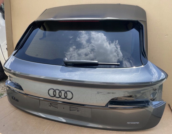 kapota AUDI Q5 80F SPORTBACK LIFT barva LZ7S originál jako nový bez MALOWANIA