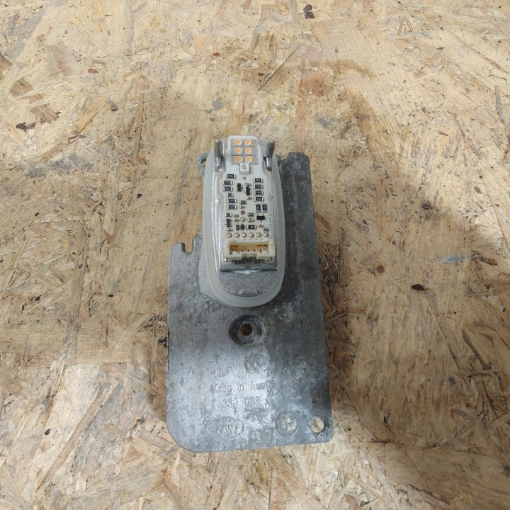 Unité de contrôle Feux phare Avant BMW 7 F01 LCI 7339055