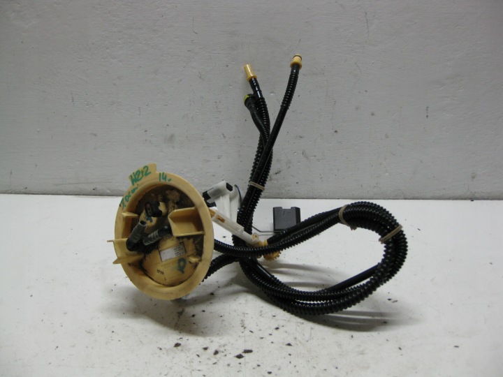 MERCEDES W212 KOMBI 14R 3.0 CDI flotteur carburant A2124700794