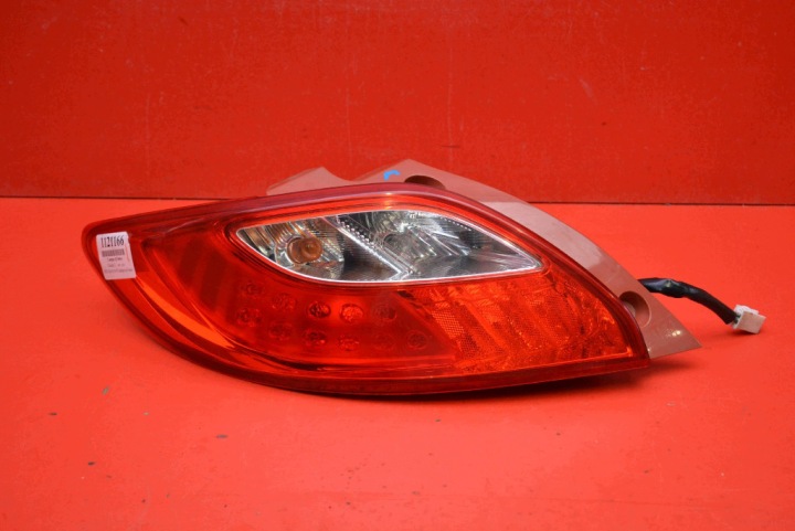 Licht links heck hinten D65151160 MAZDA 2 II DE 5D HB 07-10