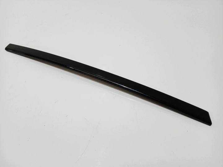 couverture montant gauche BMW E81 E82 7164945