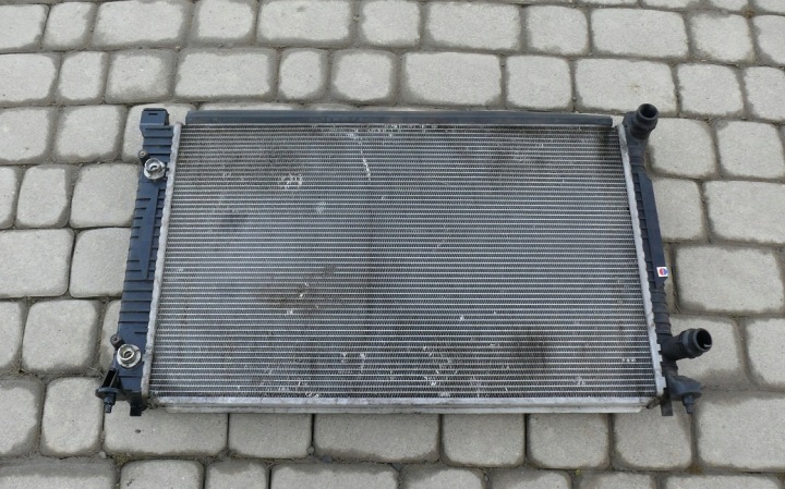 Radiatore motore usato CIECZY AUDI S6 A6 C5 4.2 ASG 299KM 4x4 AUTOMAT
