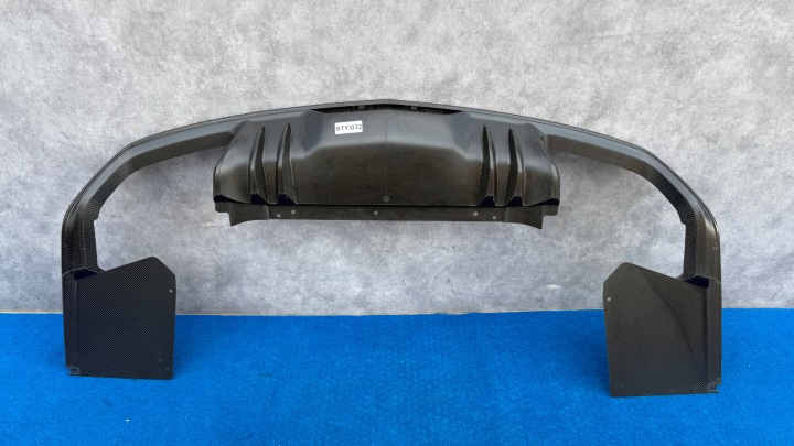 CADILLAC CT5 CT5-V 2023+ DYFUZOR SPOILER der Stoßstange heck CARBON STY/032