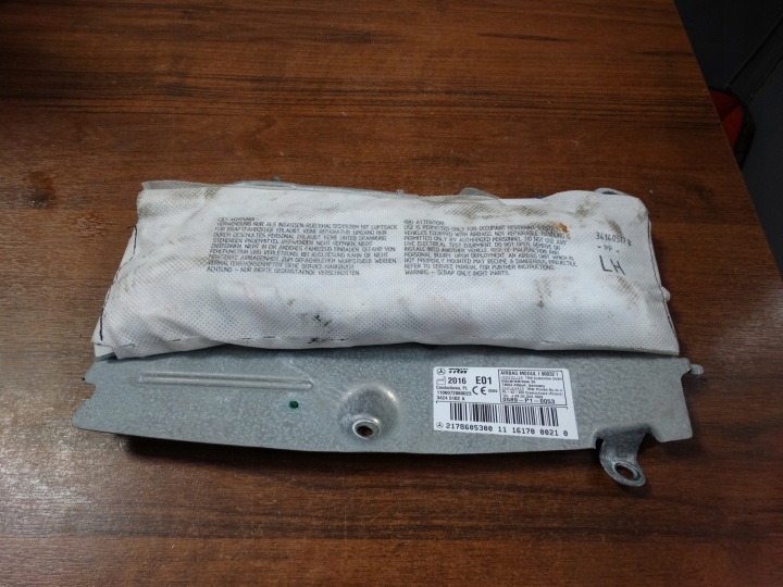 airbag airbag seat rear left MERCEDES W217 1