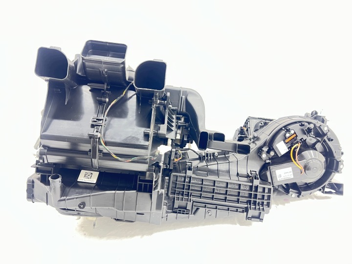 MERCEDES W246 fűtőtest 1.6 CGI A2468301500 EUROPA komplett