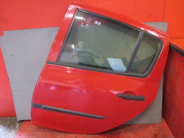 RENAULT CLIO 3 III HB 5D door left rear part rear. red OV727 0V727