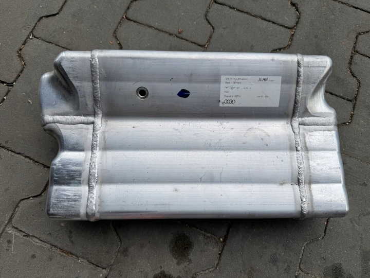 AUDI A6 C7 Behälter Druck luft 4G0616203C