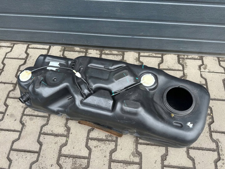 SUZUKI SX4 I SEDICI 06-13 1.6 16V Fuel Tank 6