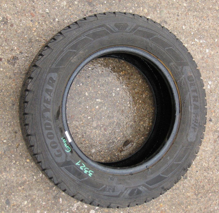 gomma zimowa Goodyear Ultra Grip 225/55R16 6MM 2021R