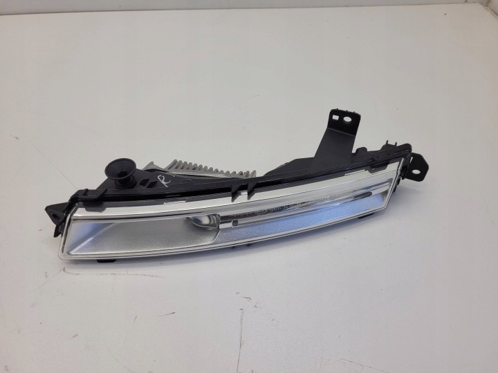 JAGUAR F-PACE 16- Licht DRL LED Nebelscheinwerfer rechts 1058,002R DO JAZDY DZIENNEJ