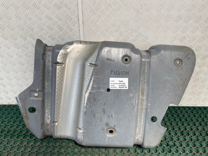FORD FUSION MK2 14-21 2.5B Blende Abdeckung Behälter des Kraftstoffsbehälters DG93-9B007-A OE