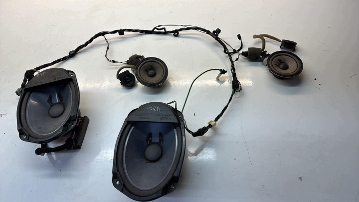 NAGLOSNIENIE komplet AUDIO 300 PREMIUM SAAB 9-3 93 heck kabelbaum kabelsatz lautsprecher