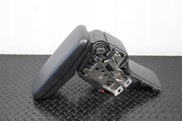Loketní opěrka TOYOTA YARIS IV 4