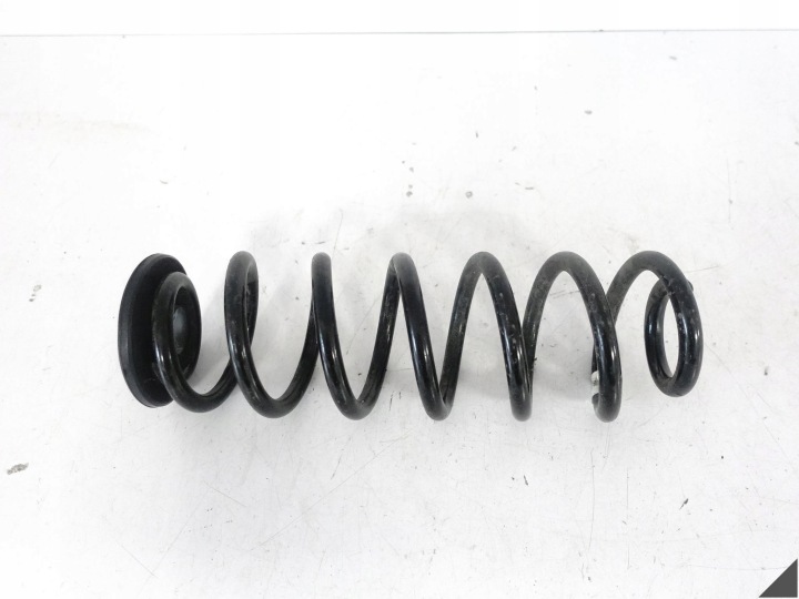 AUDI Q3 83A F3 18-25 spring shock absorber sususpension rear part right = left 24KM