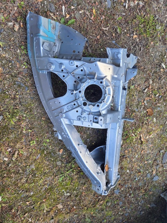 PORSCHE Taycan 4S 9J1 quarter front right