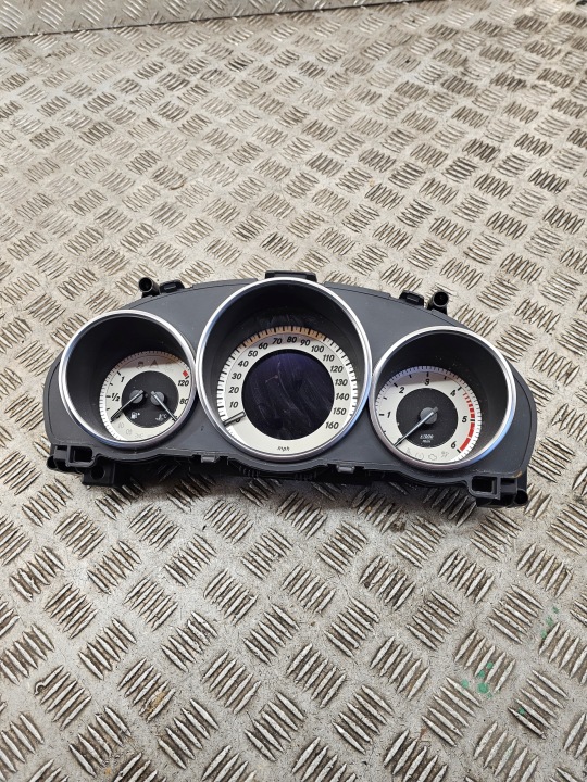 quadro strumenti TACHIMETRO contagiri OROLOGIO ANGLIK UK MERCEDES W207 W212 LIFT 2.2 3.0 CDI A2129001025